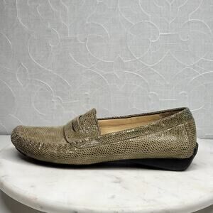 Vaneli Loafers Womens 9M Taupe Embossed Textured Leather Flats Driving Shoe